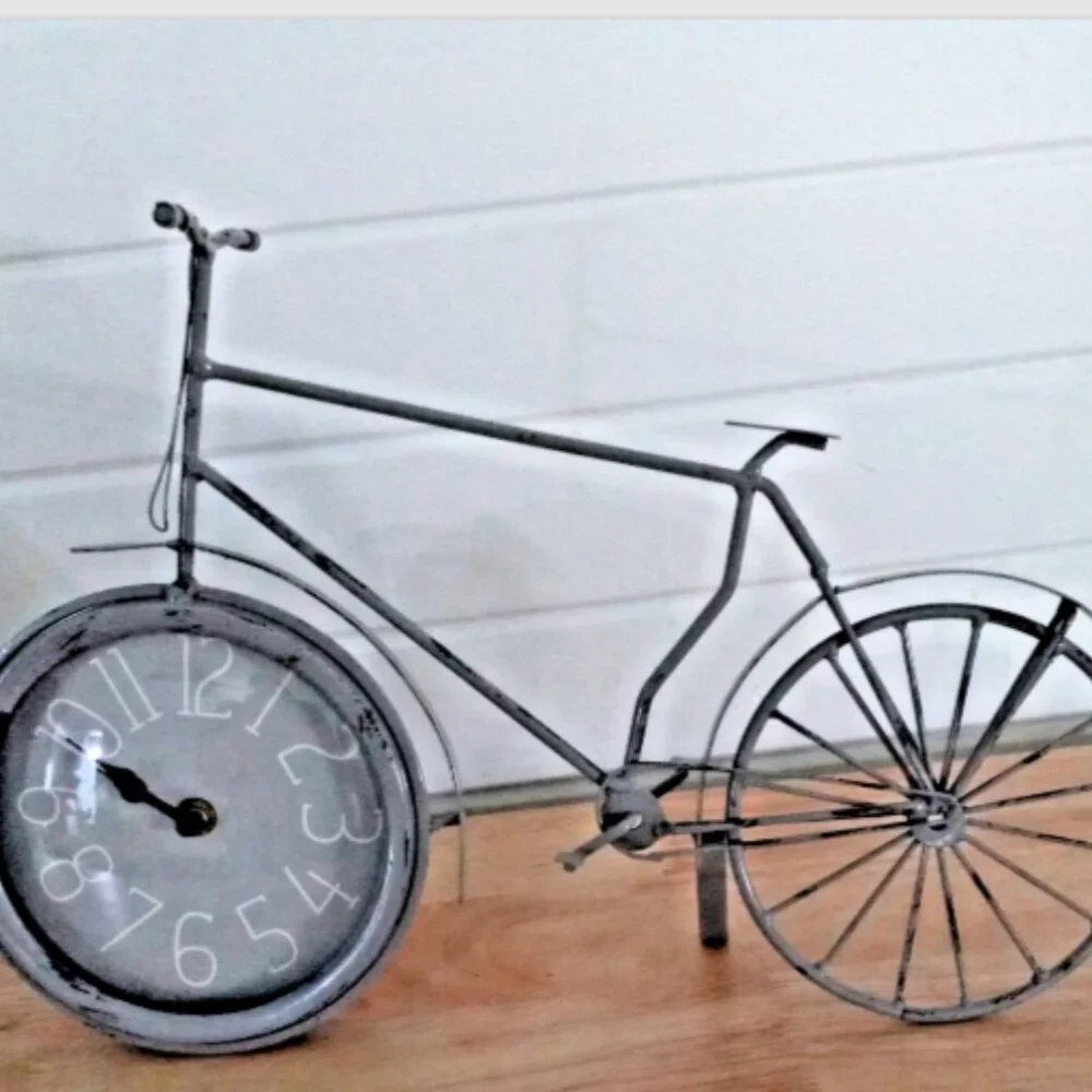 Gray Metal Bicycle Clock Vintage Style Freestanding Desk Shelf Mantel Decor